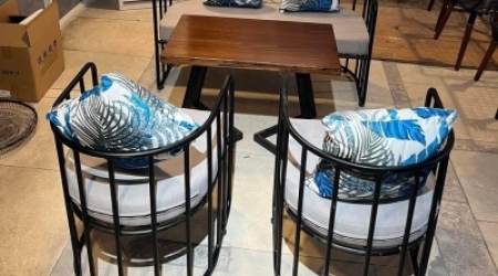 Sofa sắt lưng cong