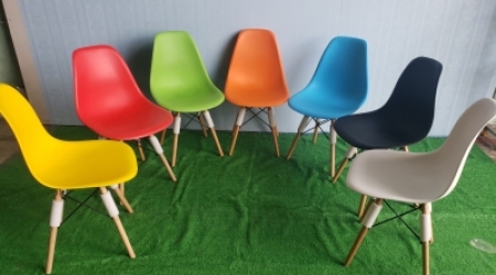 Ghế Eames