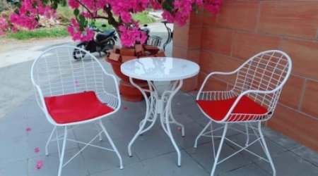 Ghế sắt lưới có tay