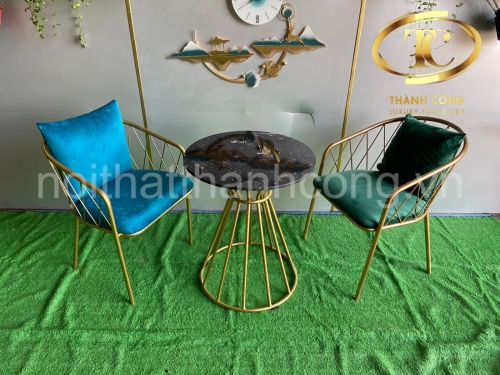 Bộ Bàn Ghế Sắt Caro Mặt Đá Vân Mây Đen TC-06